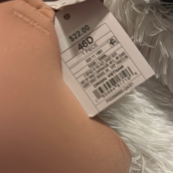 Light Pink Bra - Picture 2 of 3